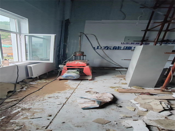 鄂伦春地基基础下沉墙体裂缝加固注浆顶升施工